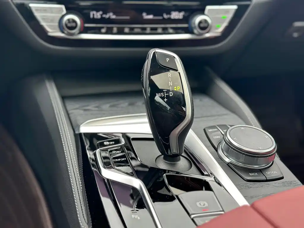 BMW 5 Series 2023