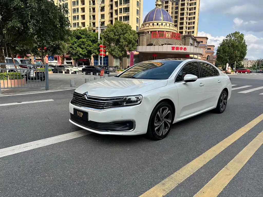Citroen C6 2017 — фото 1