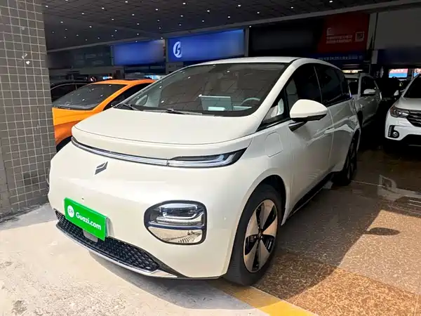 Baojun Yunduo 2023
