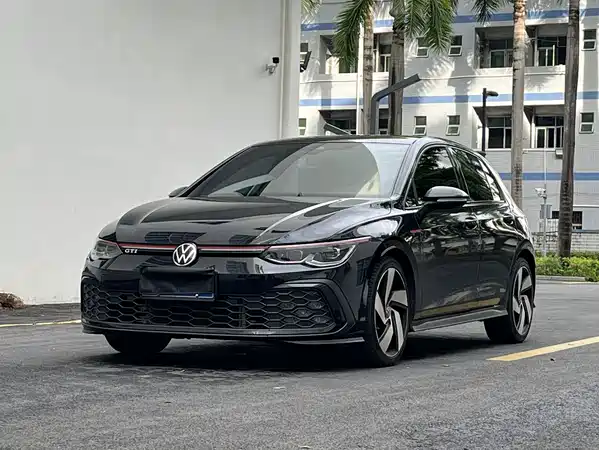 Volkswagen Golf GTI 2022