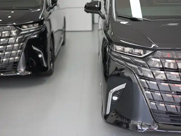 Toyota Alphard 2023