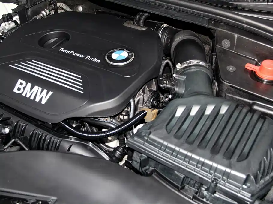 BMW 1 Series 2019 — фото 12