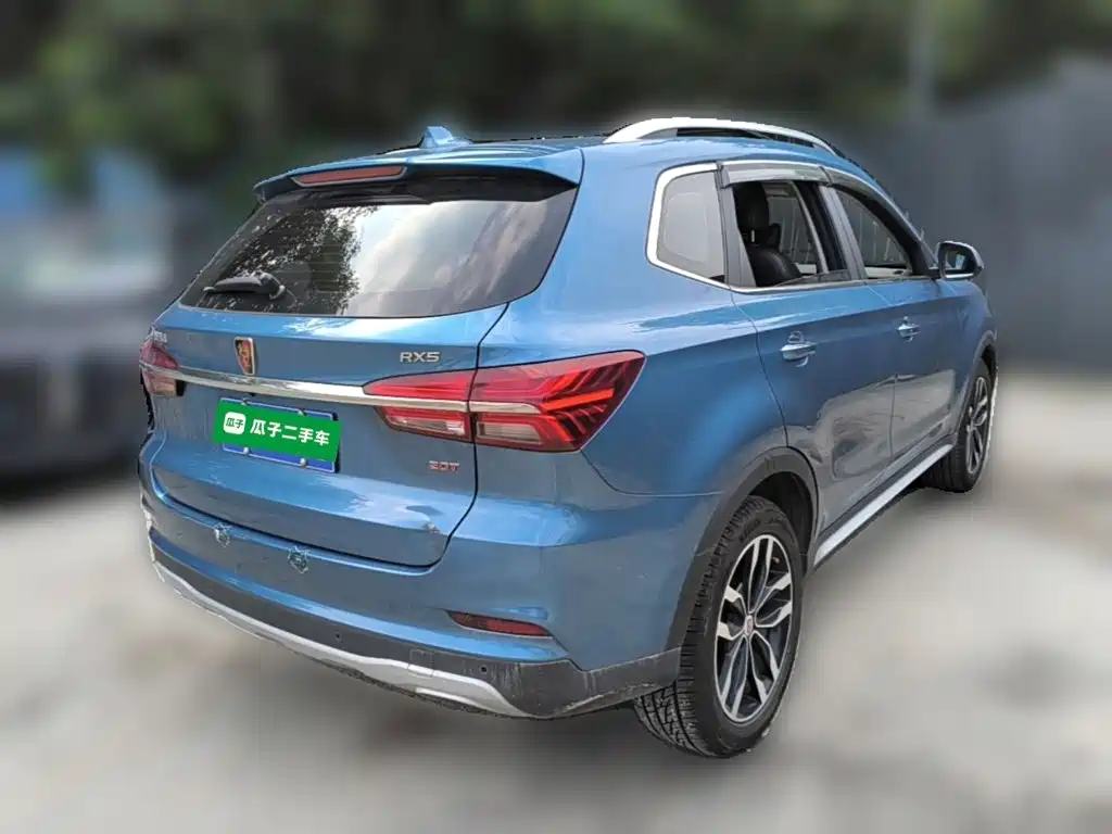 Roewe RX5 2017 — фото 10