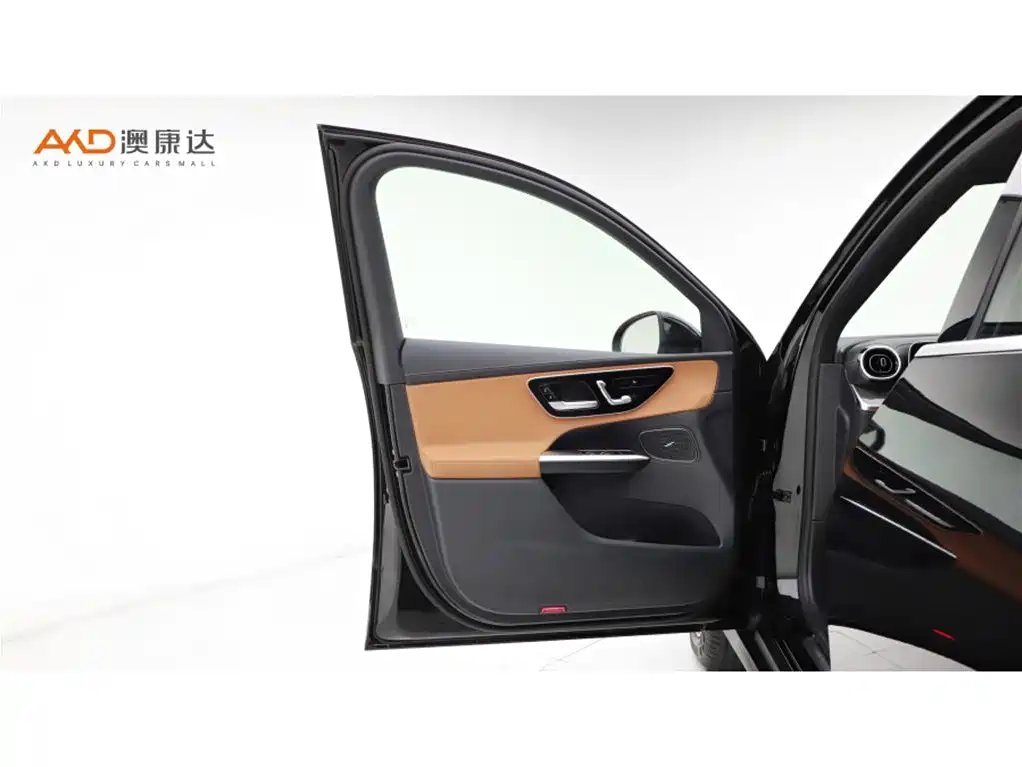 Mercedes-Benz GLC 2025 — фото 10