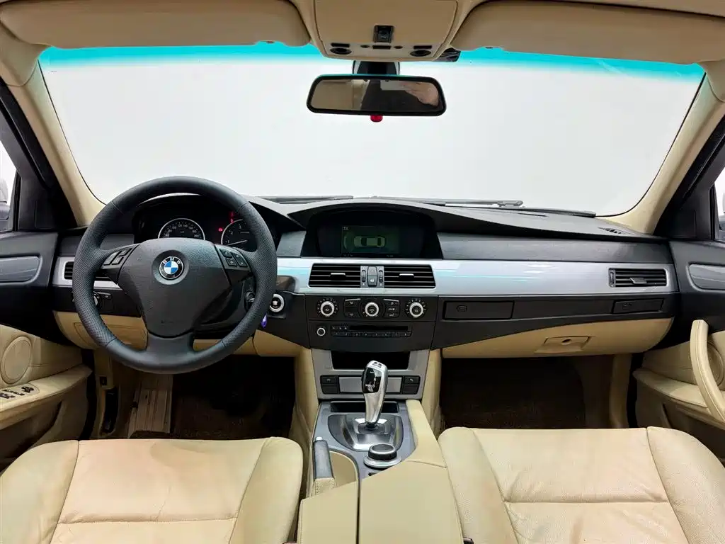 BMW 5 Series 2008 — фото 13