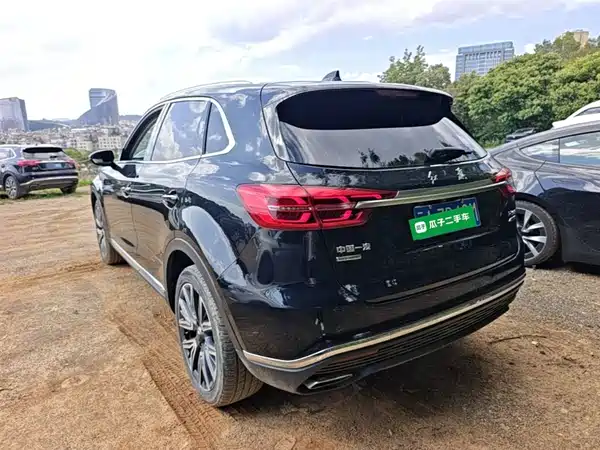 Hongqi HS5 2022