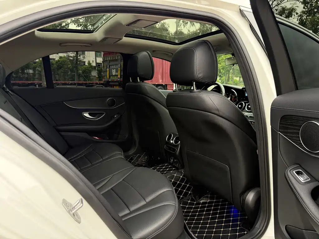 Mercedes-Benz C-Class 2021 — фото 13
