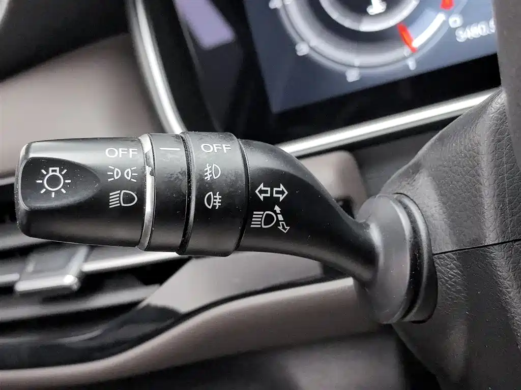 GAC Motor Trumpchi M6 2019 — фото 21