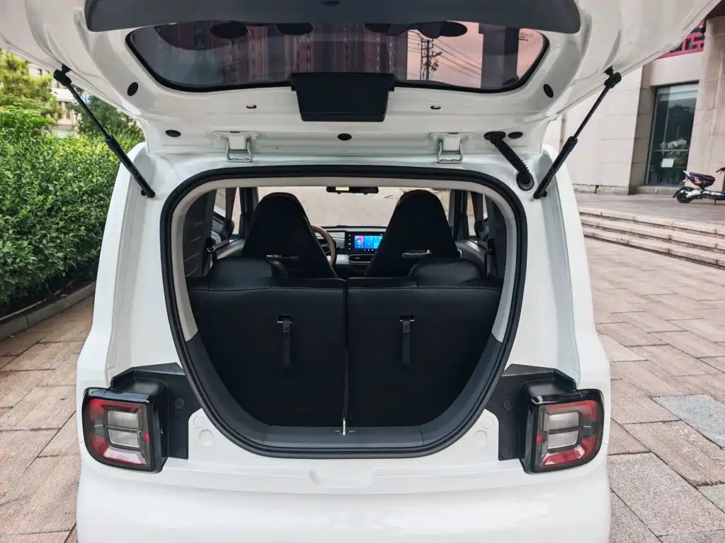 Geely Galaxy Panda 2025 — фото 17