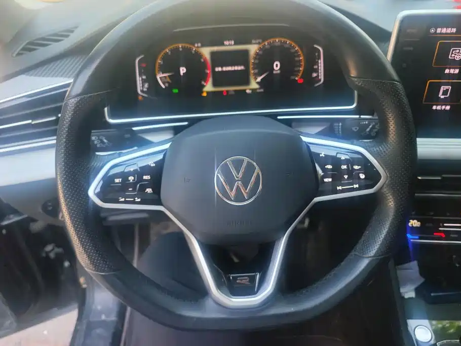 Volkswagen Tiguan L 2023 — фото 14