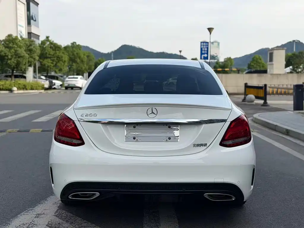 Mercedes-Benz C-Class 2017 — фото 15