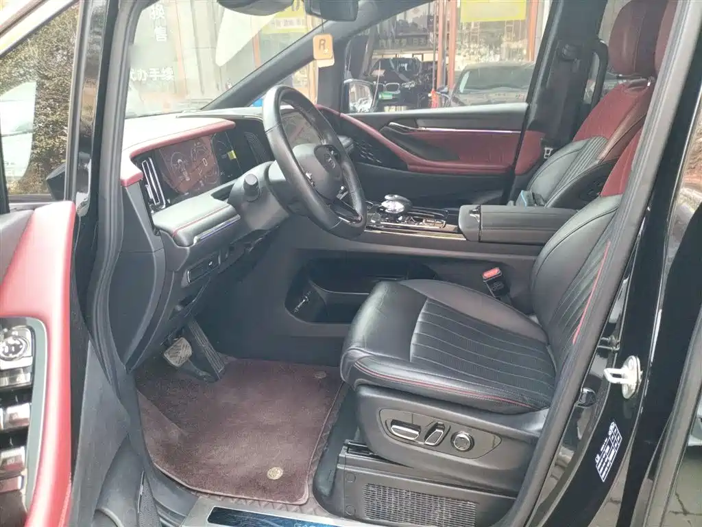 GAC Motor Trumpchi M8 2024 — фото 13