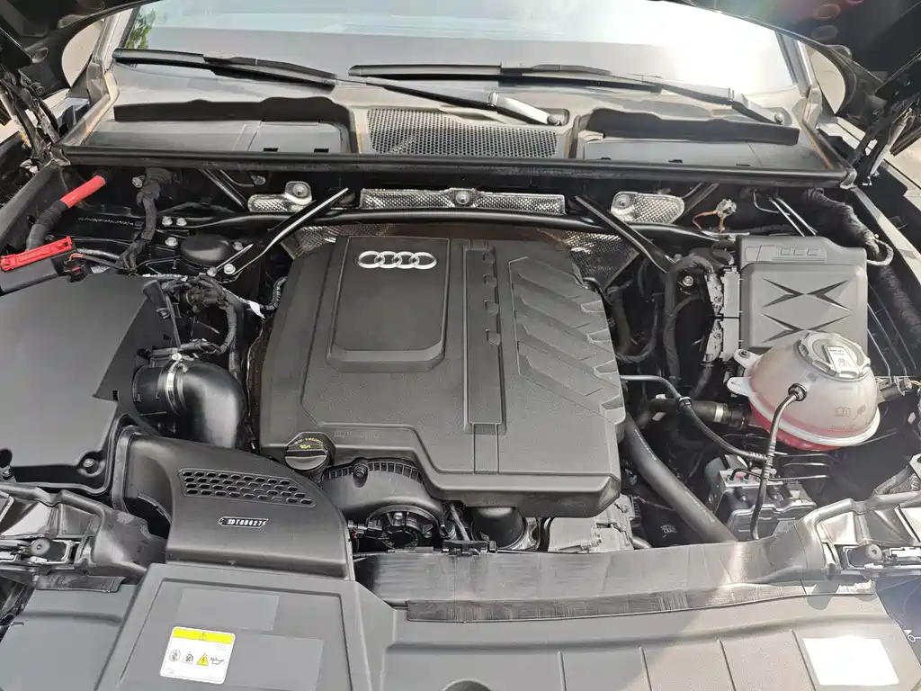 Audi Q5L 2023 — фото 18