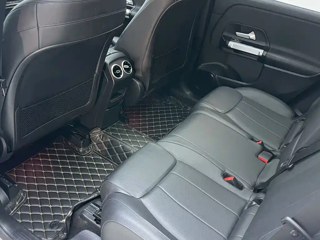 Mercedes-Benz GLB 2020 — фото 14