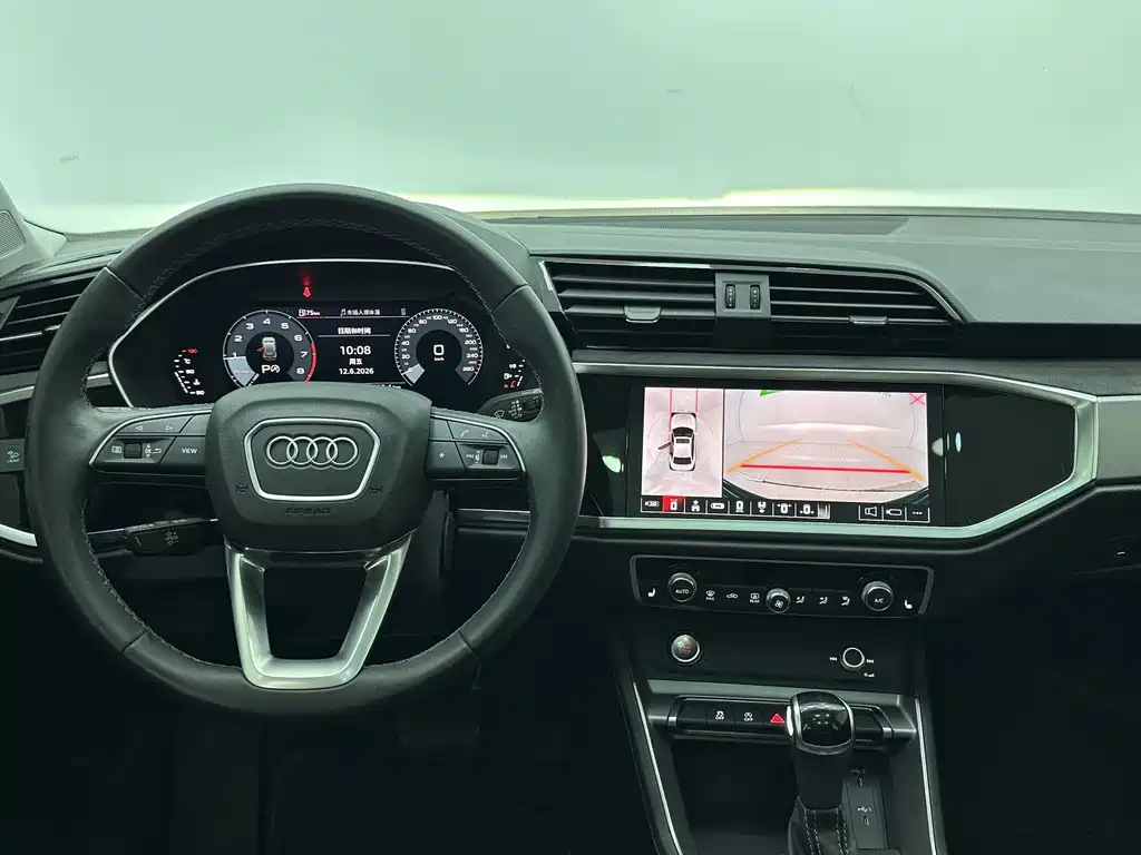Audi Q3 2023 — фото 11