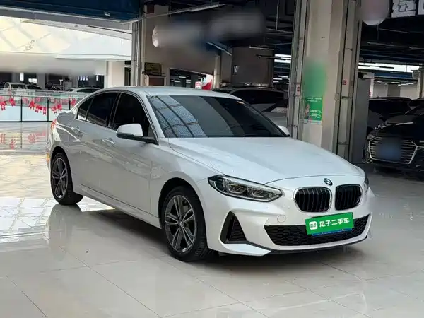 BMW 1 Series 2021