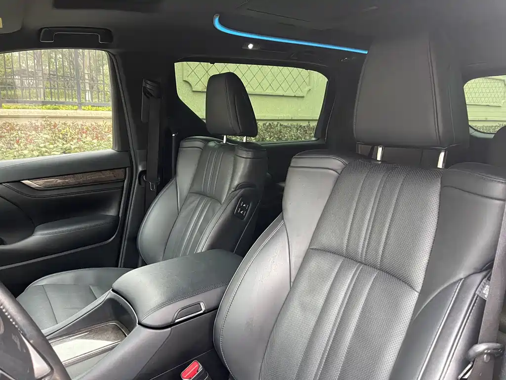 Toyota Vellfire 2020 — фото 19