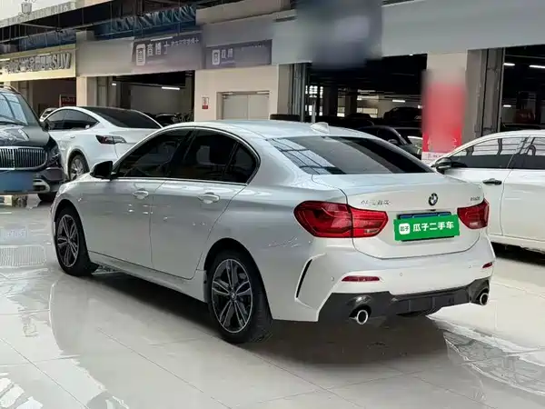 BMW 1 Series 2021