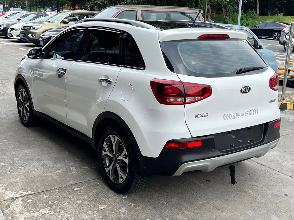 Kia KX3 2015 — фото 9