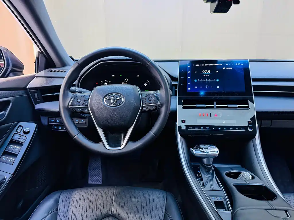 Toyota Avalon 2023 — фото 10
