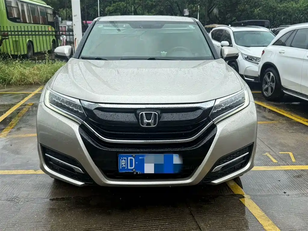 Honda UR-V 2017 — фото 2