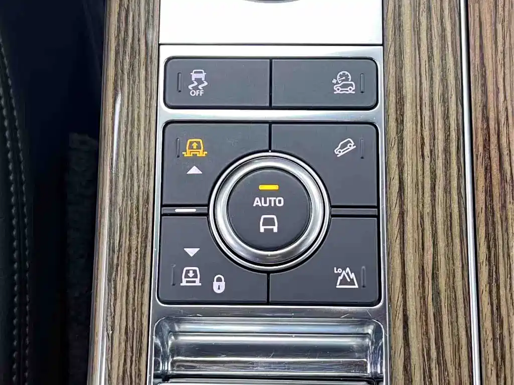 Land Rover Range Rover 2019 — фото 19
