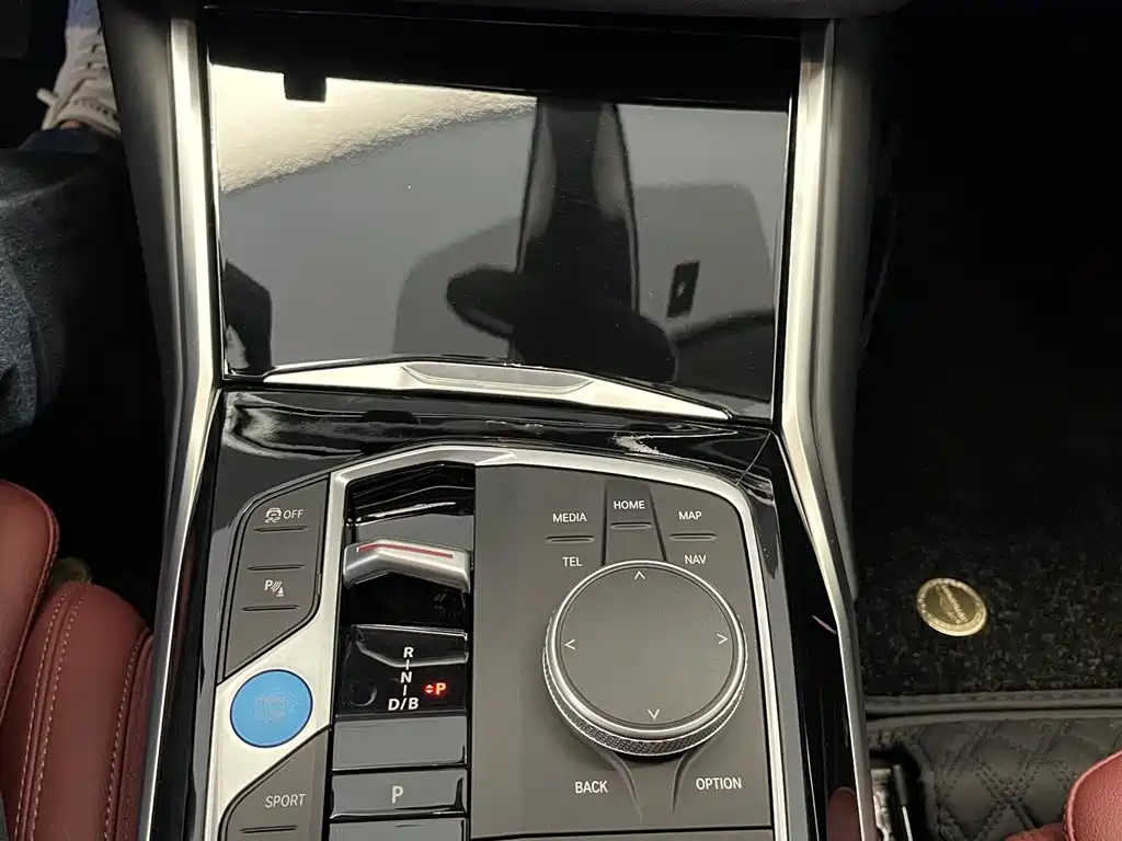 BMW i3 2024 — фото 19
