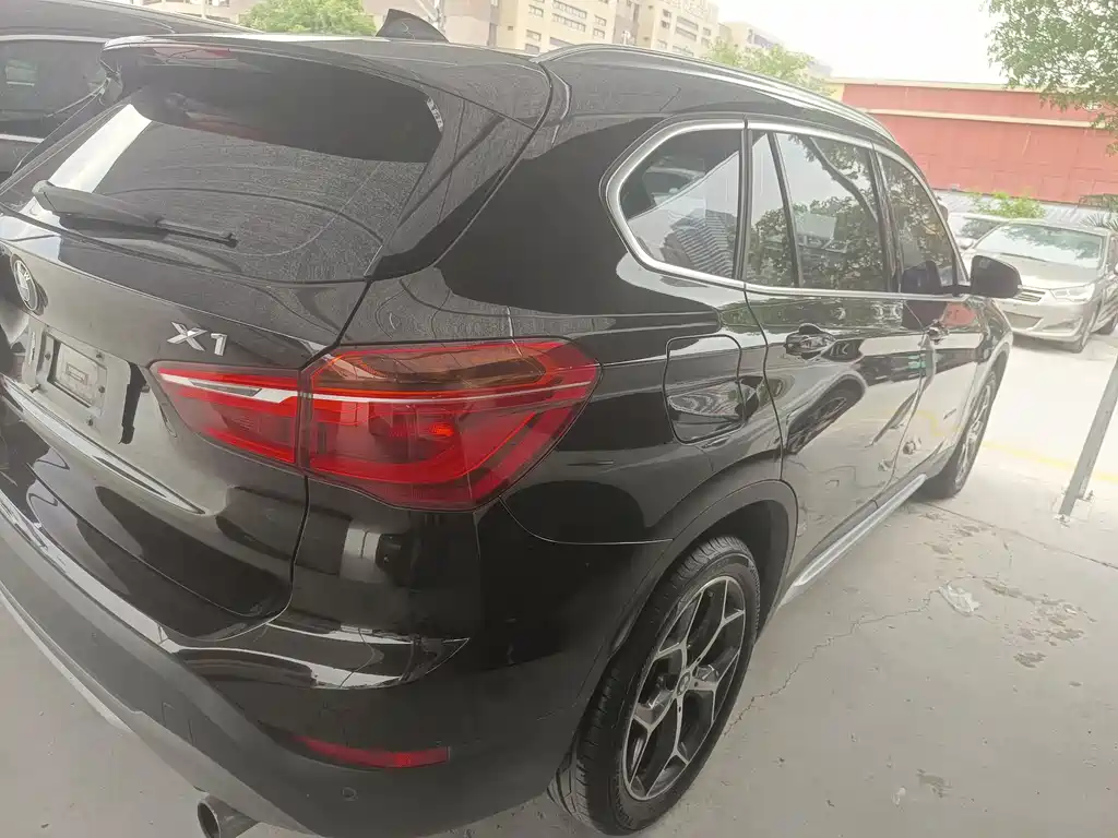 BMW X1 2017 — фото 12