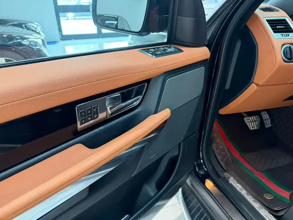 Land Rover Range Rover Sport 2013 — фото 14