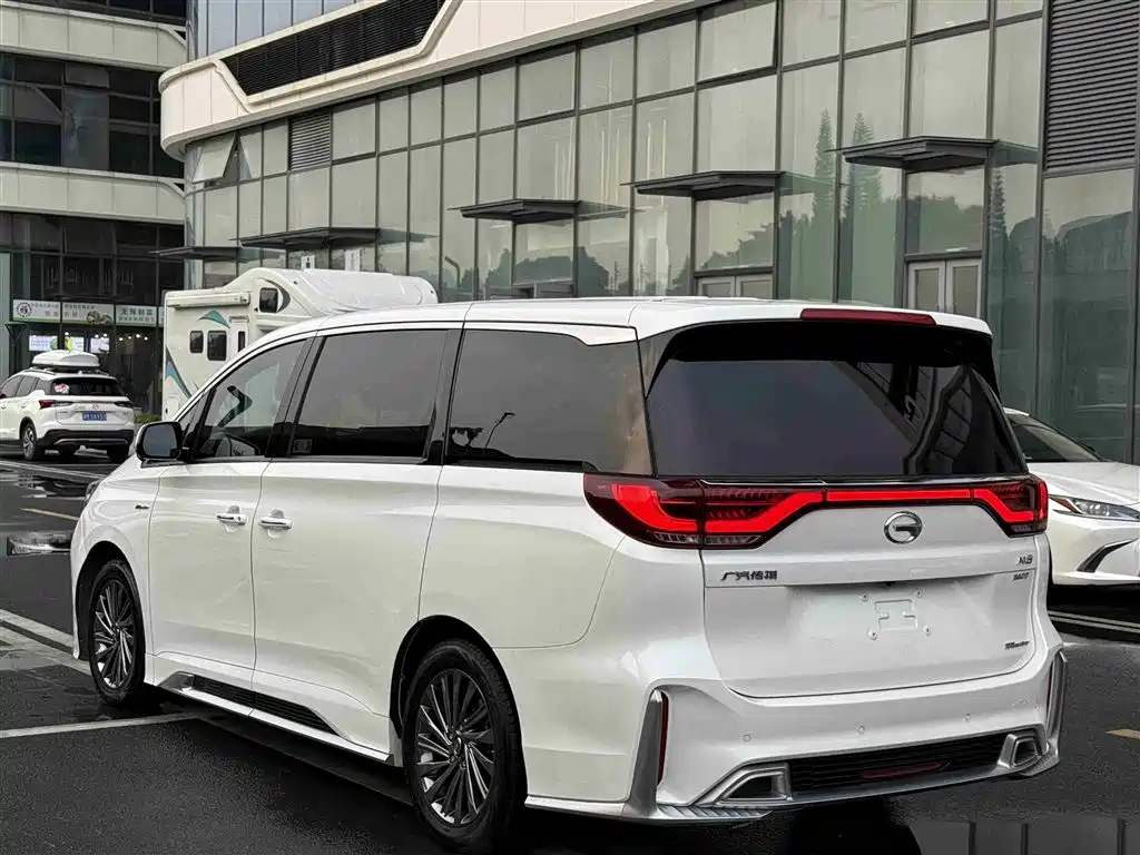 GAC Motor Trumpchi M8 2021 — фото 4