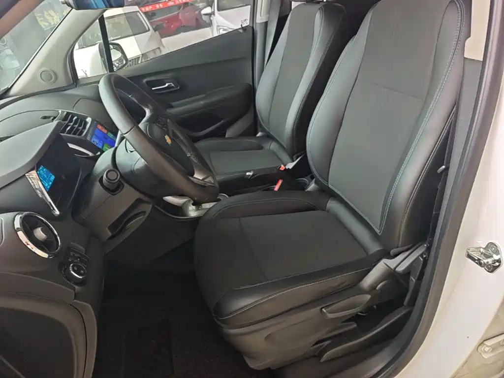 Chevrolet Trax 2015 — фото 15