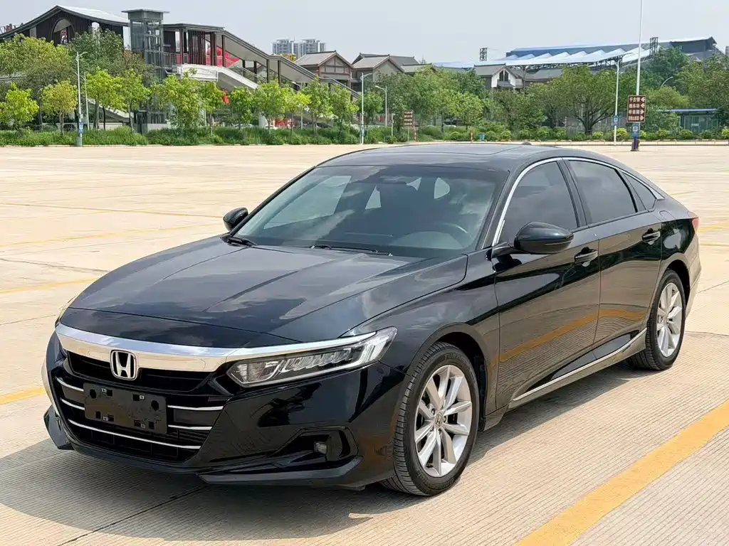 Honda Accord 2023 — фото 1