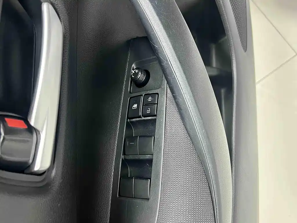Toyota Corolla 2023 — фото 15