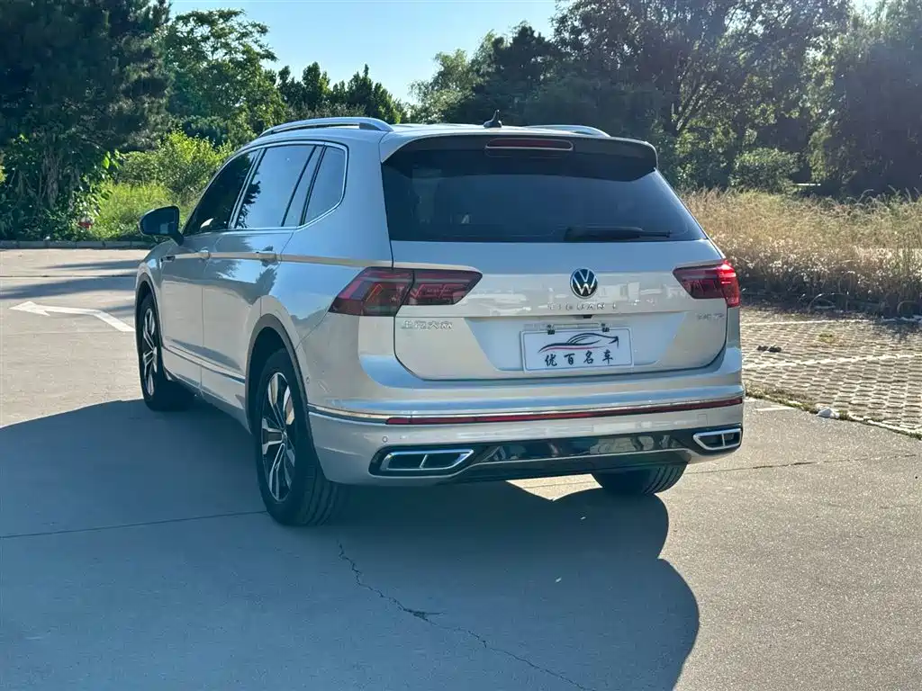 Volkswagen Tiguan L 2022 — фото 4