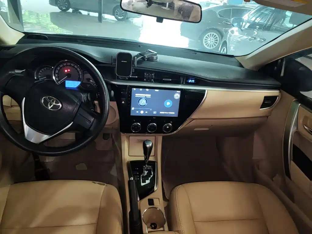 Toyota Corolla 2016 — фото 10