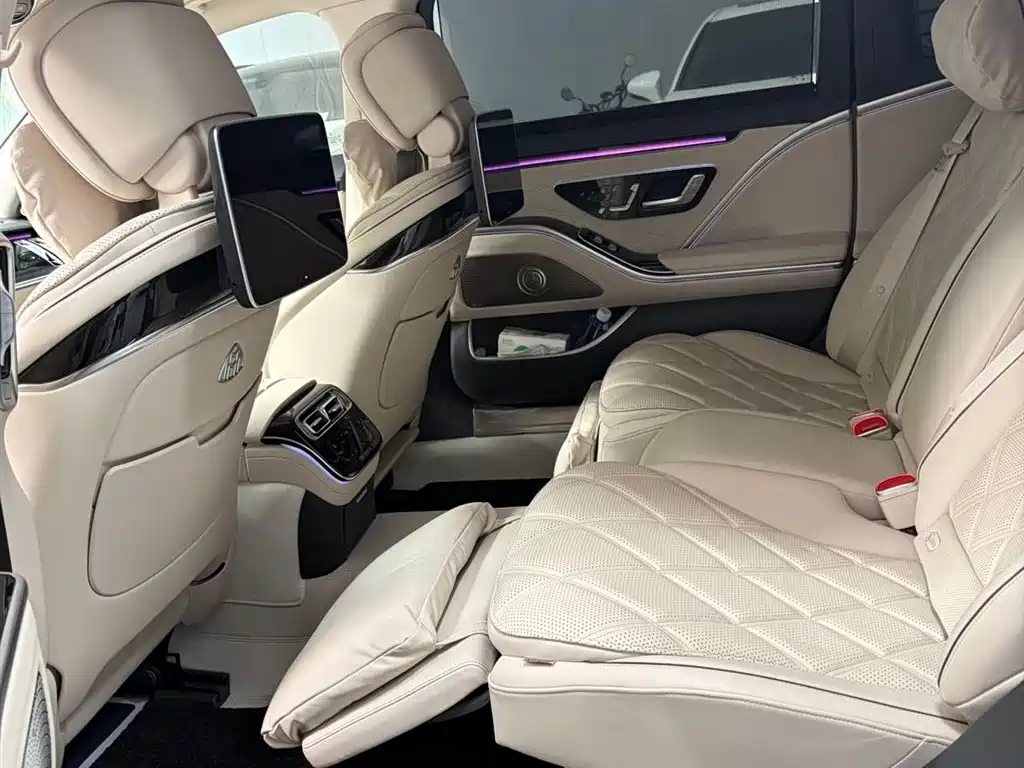 Mercedes-Benz S-Class 2023