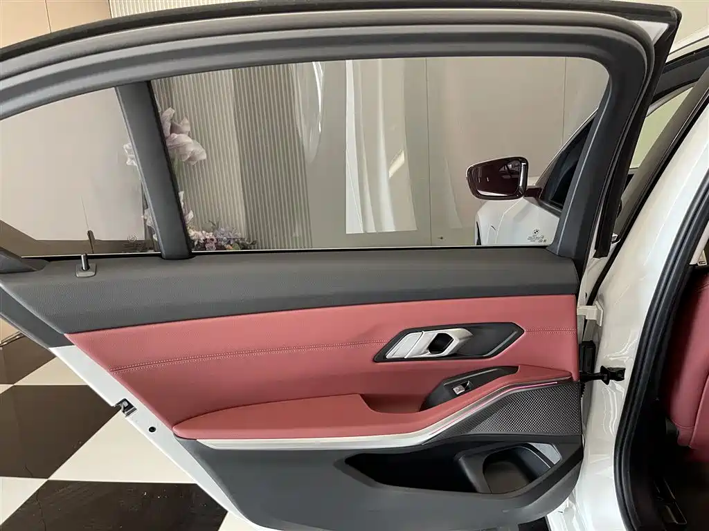 BMW i3 2024 — фото 15