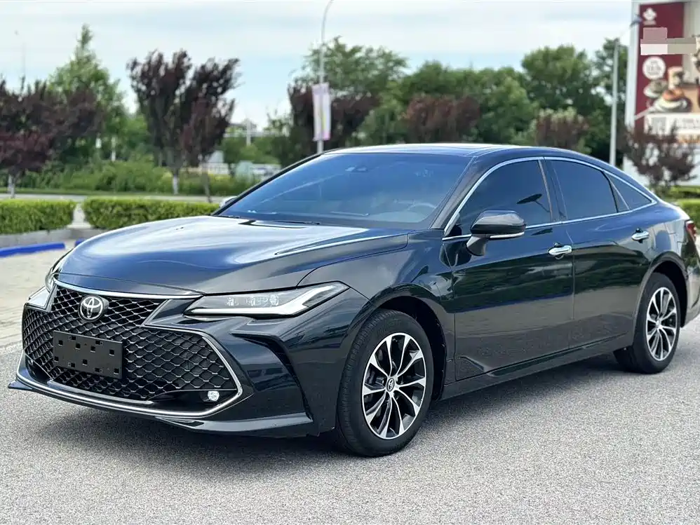 Toyota Avalon 2023 — фото 1