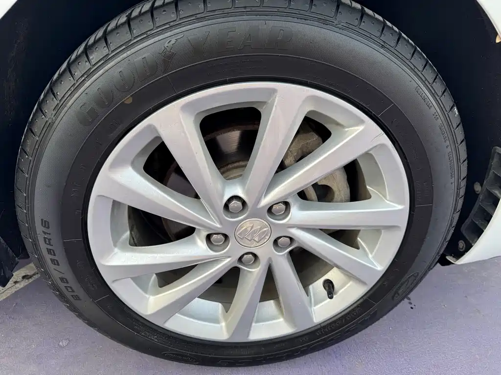 Buick Verano 2018 — фото 14