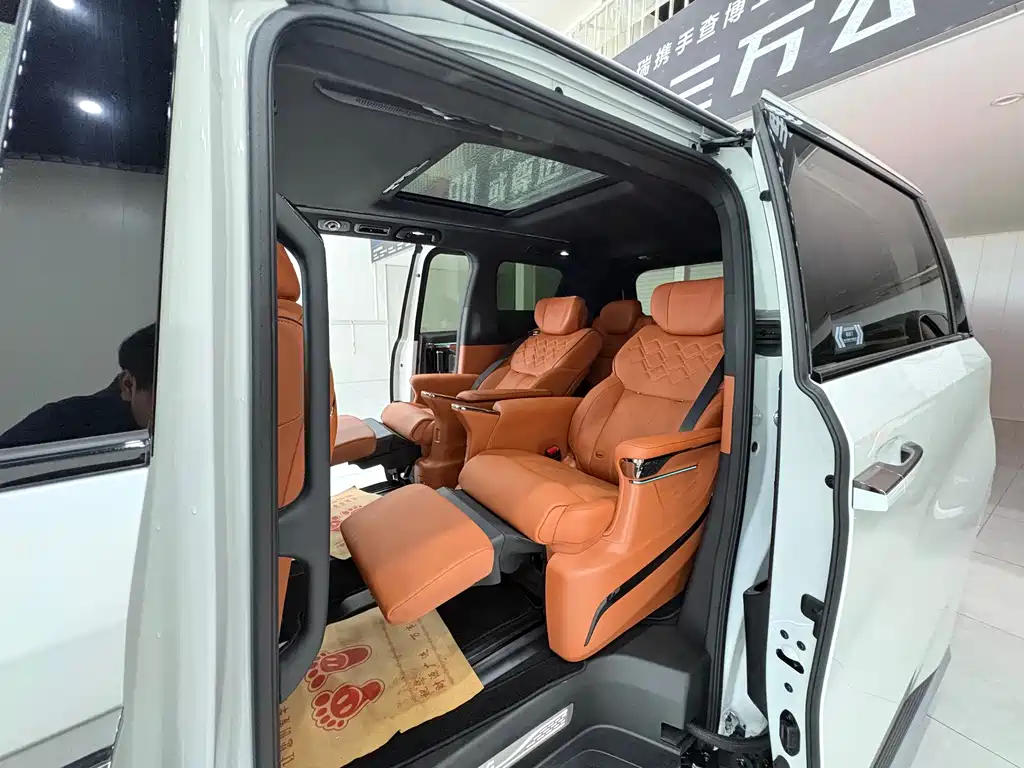 GAC Motor Xiangwang M8 2025 — фото 15