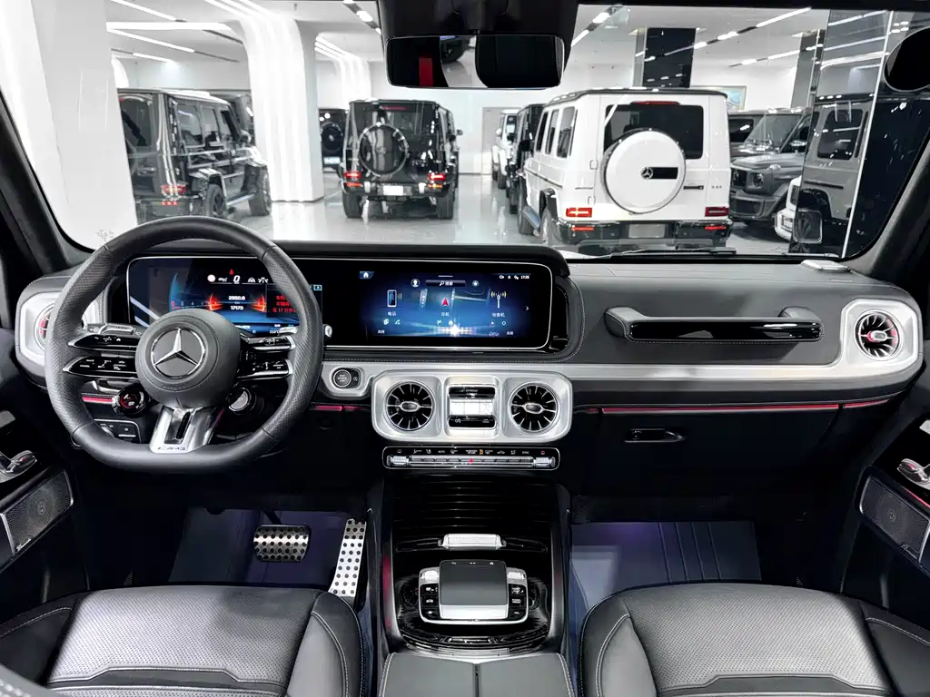 Mercedes-Benz G-Class AMG 2025 — фото 12