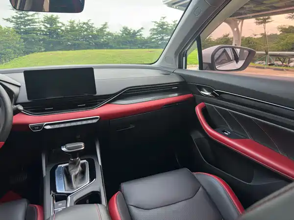Geely Emgrand S 2022