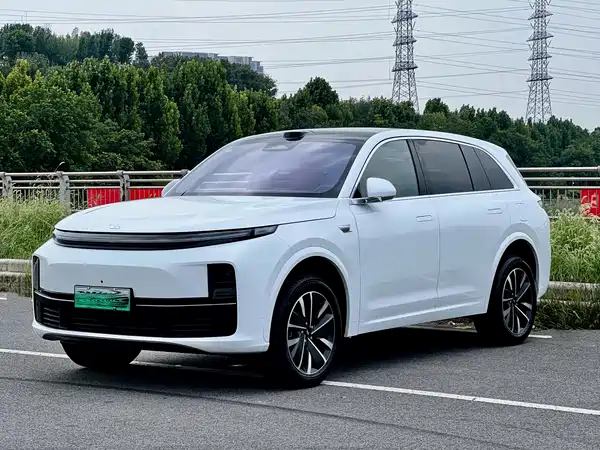 Li Auto L7 2025