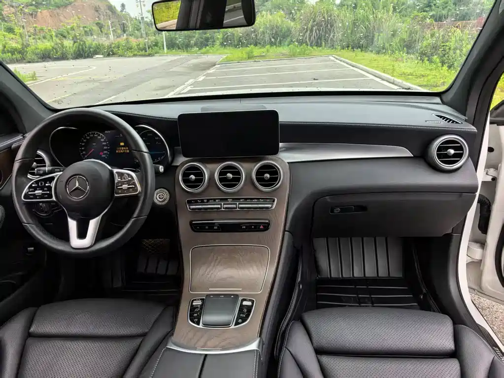 Mercedes-Benz GLC 2022 — фото 8