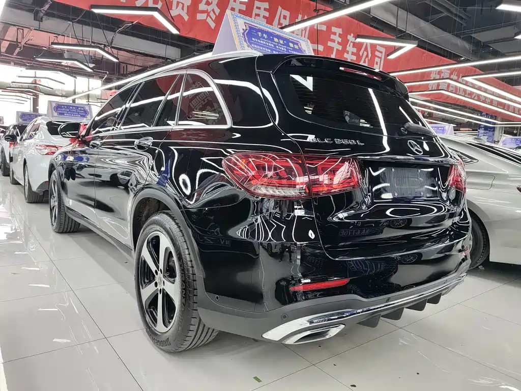 Mercedes-Benz GLC 2023 — фото 4