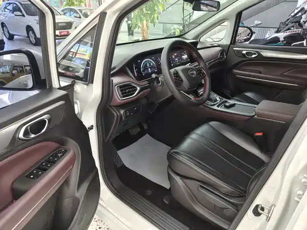 GAC Trumpchi M6 2022