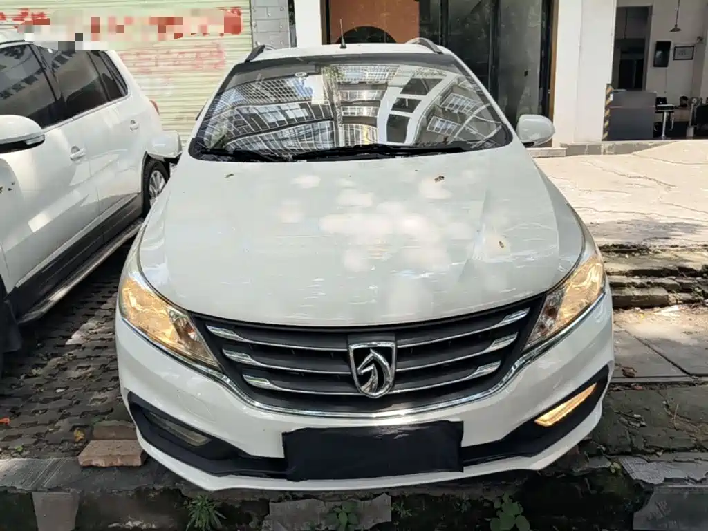 Baojun 310 2017