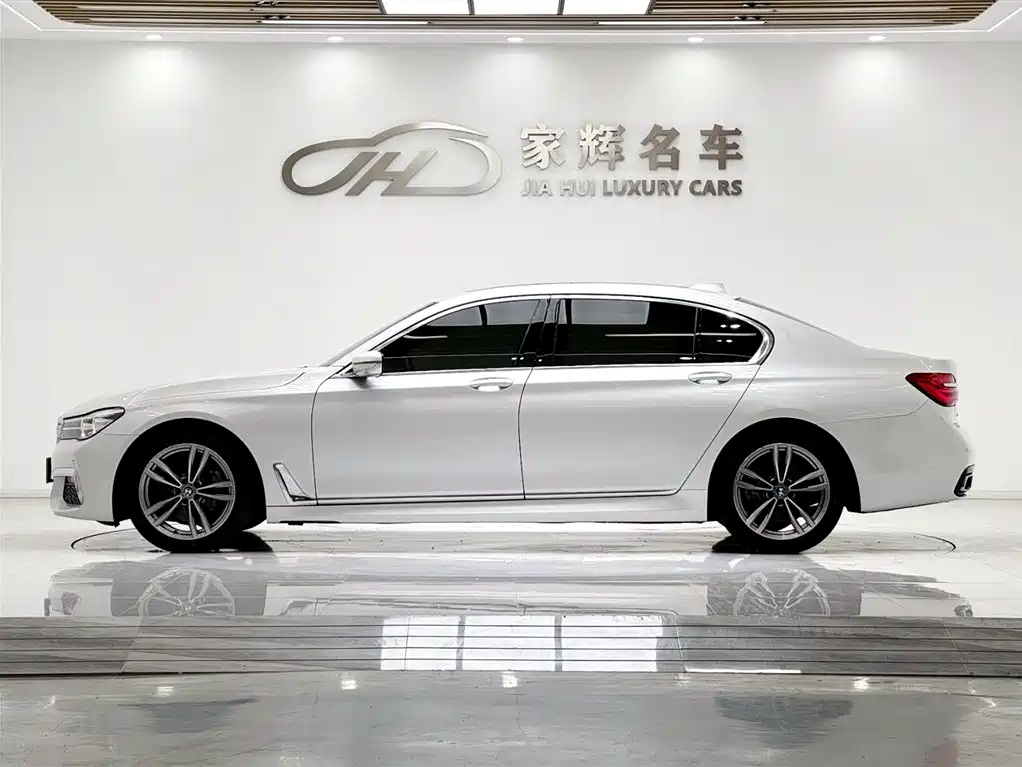 BMW 7 Series 2019 — фото 4