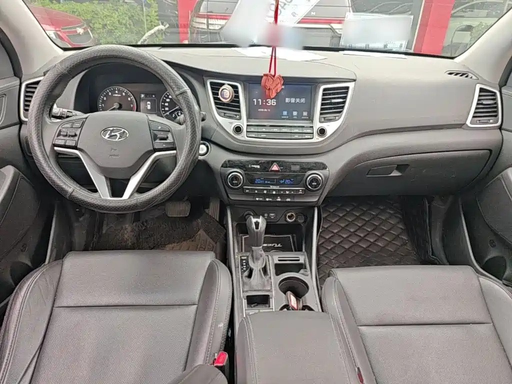 Hyundai Tucson 2016 — фото 10