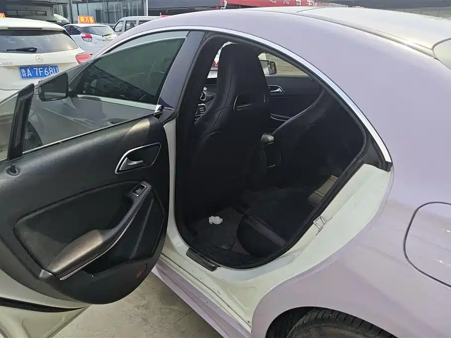 Mercedes-Benz CLA 2015 — фото 11